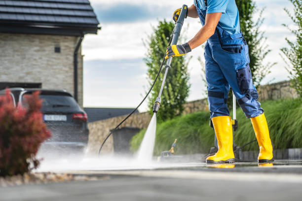 Best Pressure Washing Driveway  in Edgar, WI